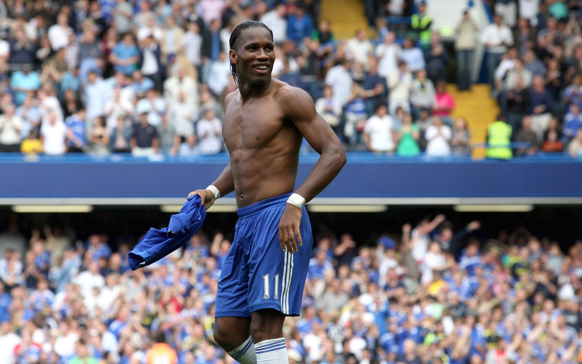 新疆队决胜局带走篮网，欧文成为关键先生